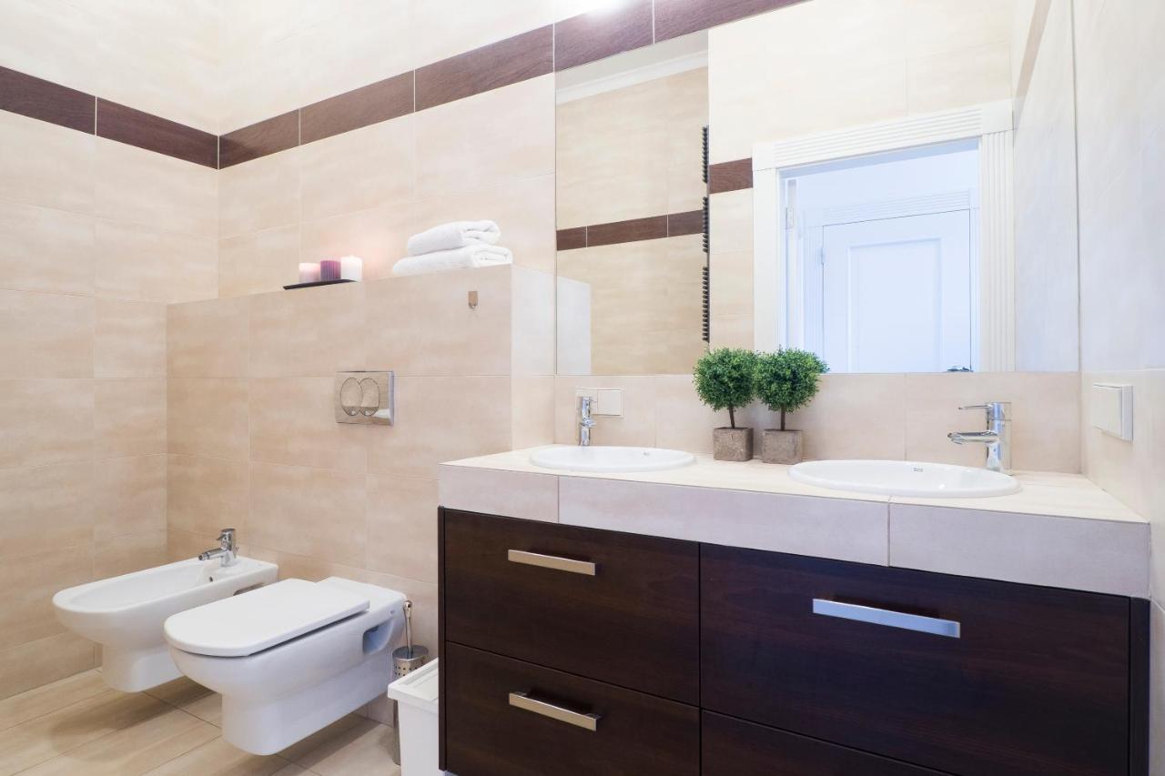 Prestige Apartment - Elegant & Quiet Stay 3 Rooms 90M2 - As Home Apartamenty Rynek 508 Вроцлав Экстерьер фото